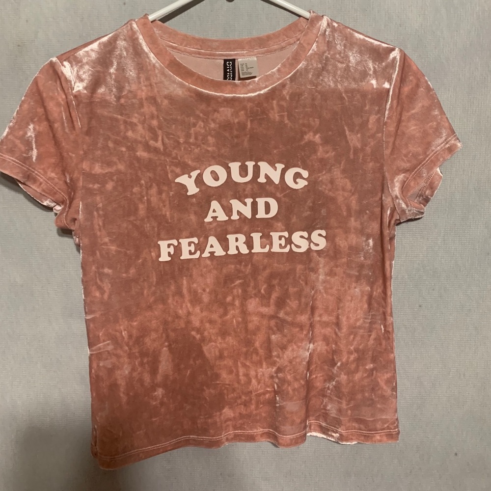 Young and fearless H&M crop tee